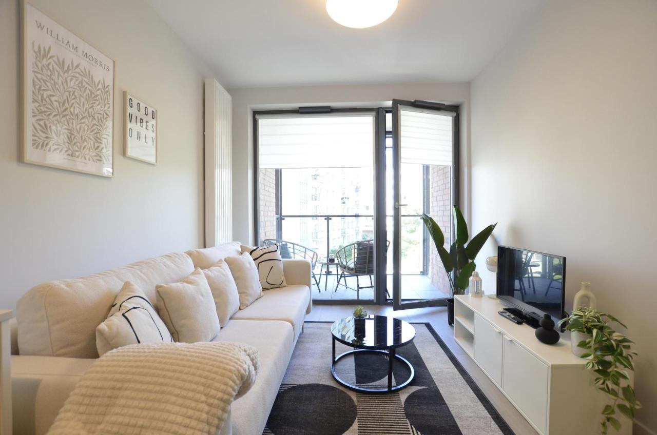 Green Estate Old Town Apartment, Private Parking, Balcony Гданьск Экстерьер фото